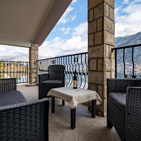 Apartments Vukovic Котор Екстериор снимка