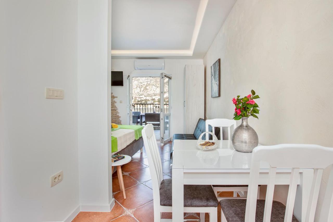 Apartments Vukovic Котор Екстериор снимка
