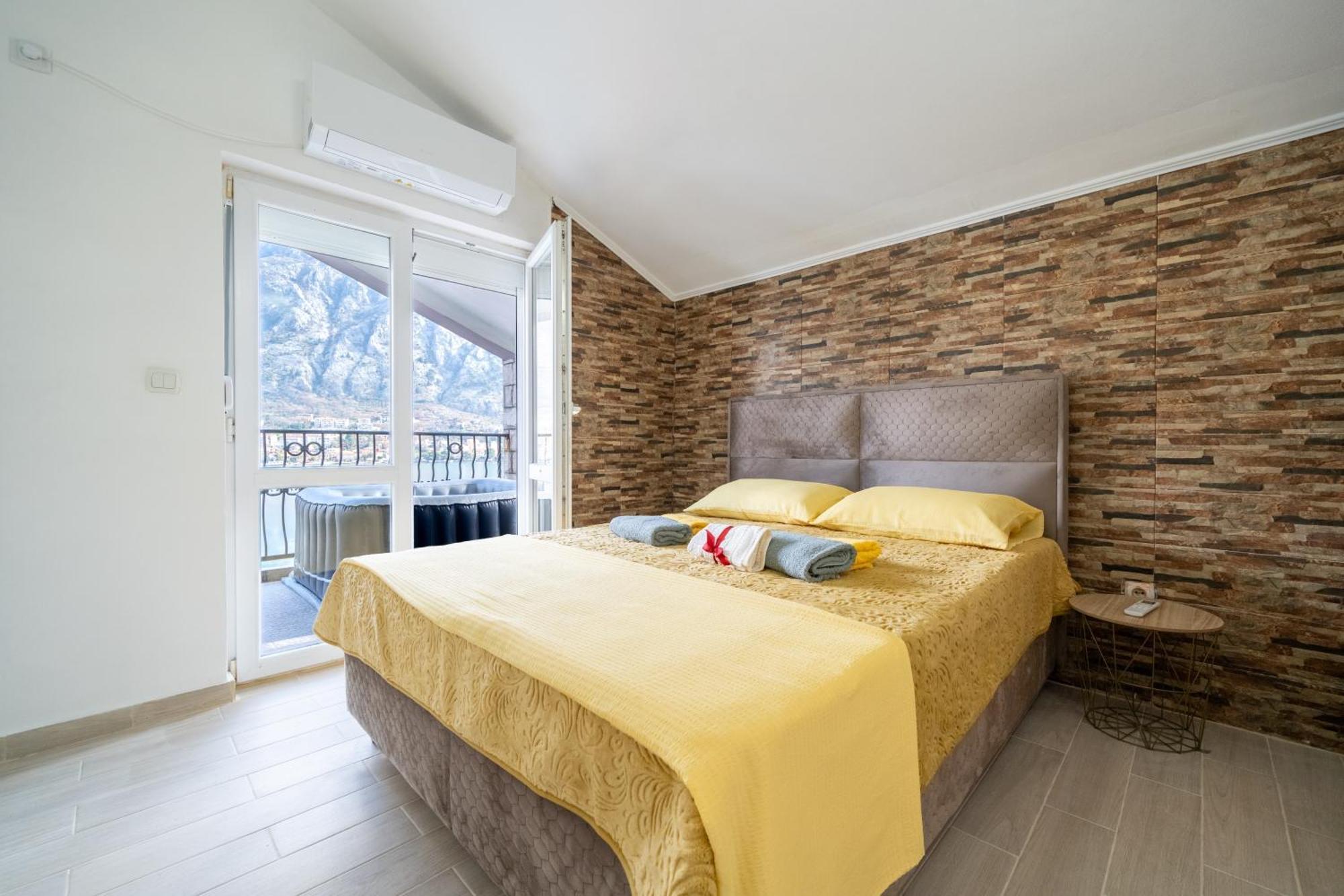 Apartments Vukovic Котор Екстериор снимка