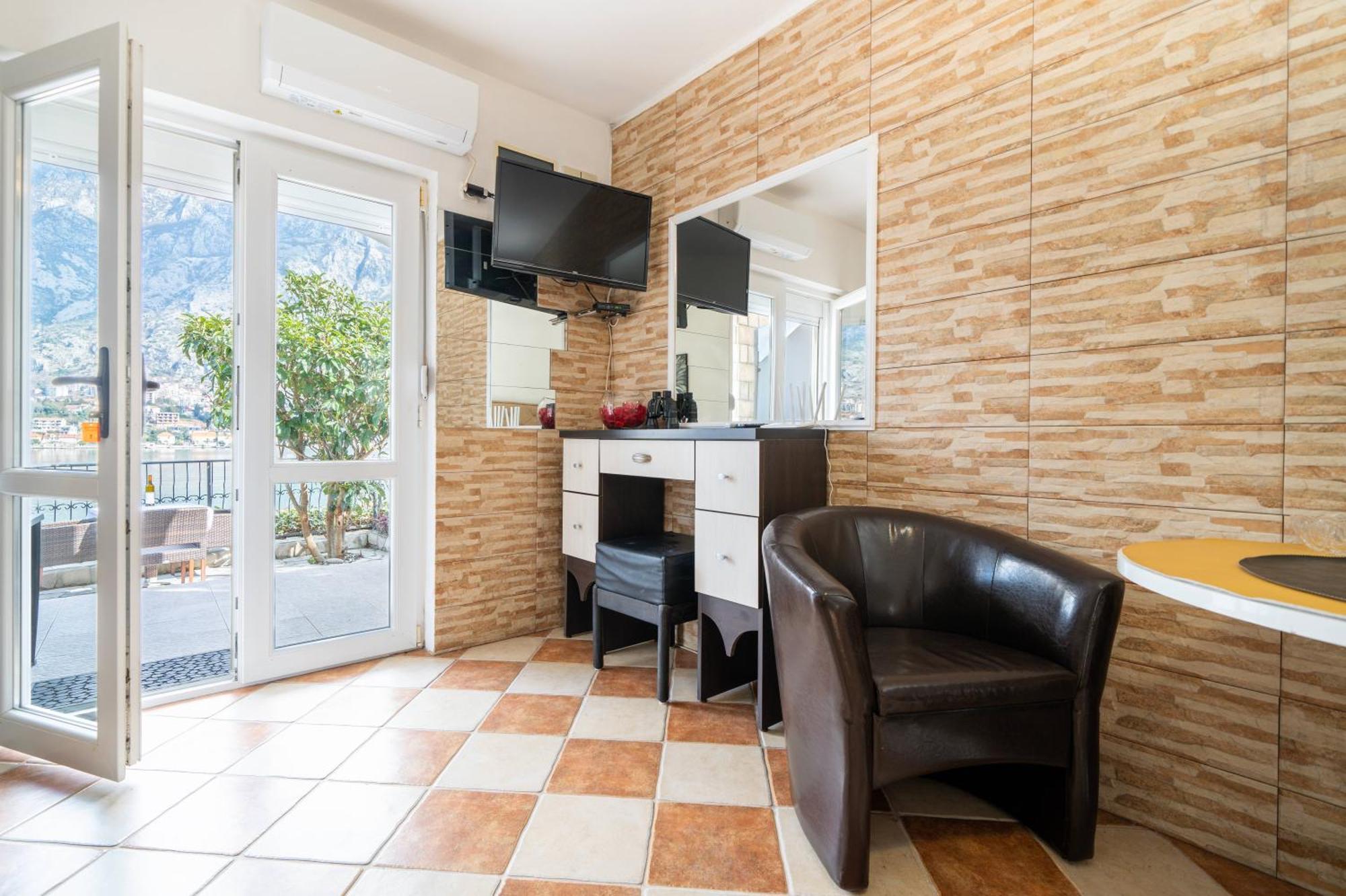 Apartments Vukovic Котор Екстериор снимка