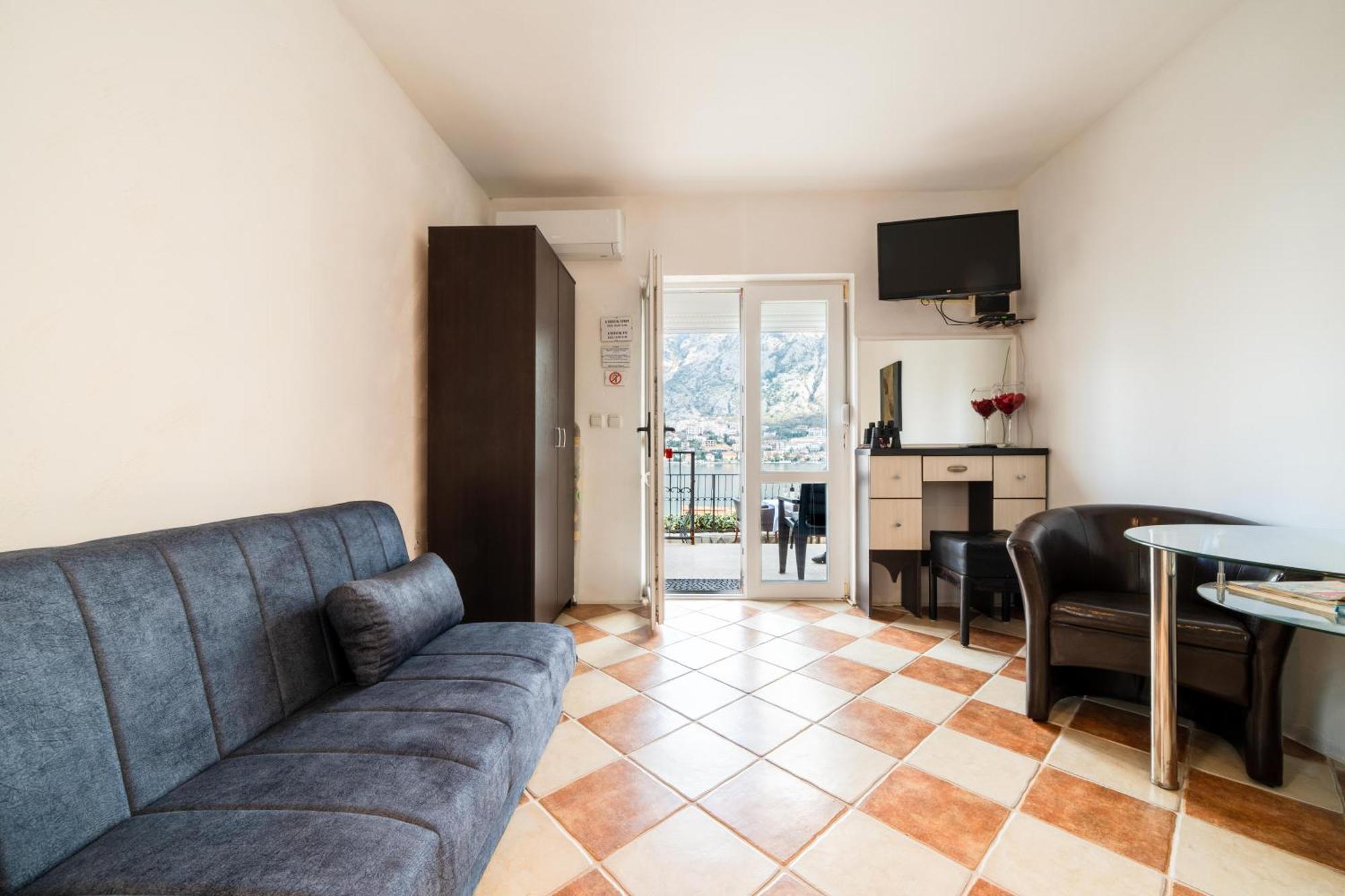 Apartments Vukovic Котор Екстериор снимка